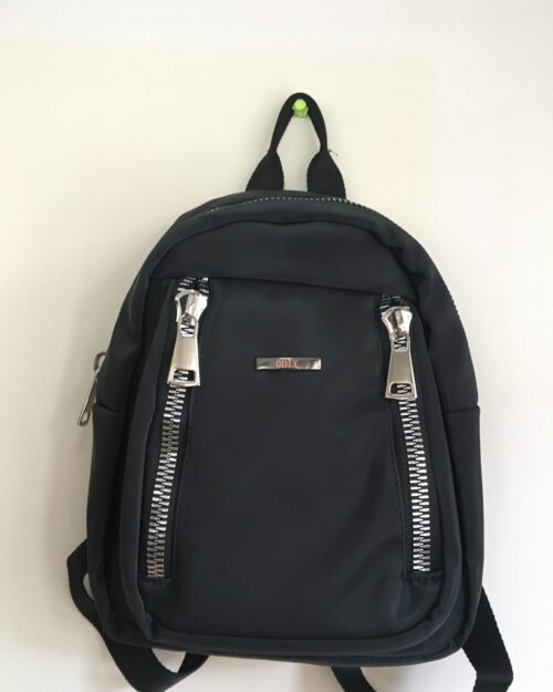 Parlak Kumaş, Önü 2 Fermuarlı Yumuşak Kumaş Siyah Sırt Çantası