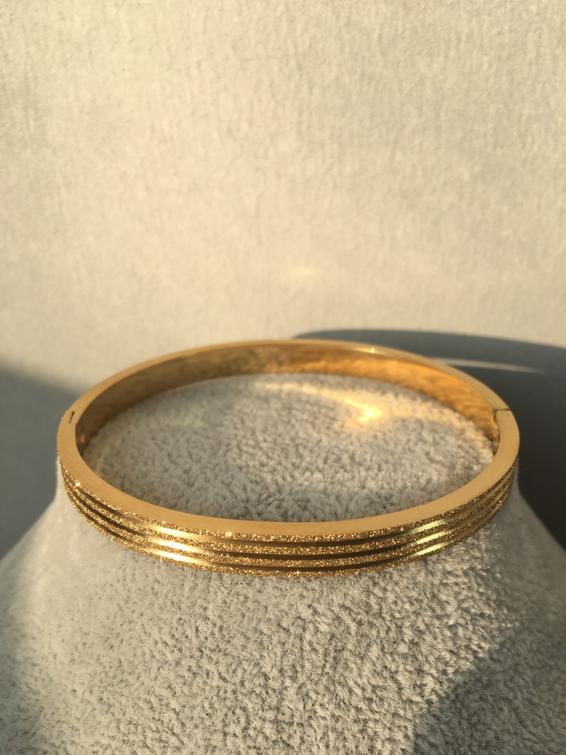 Paslanmaz Ve Kararmaz Çelik, Üstü Simli Bileklik, Gold Kelepçe